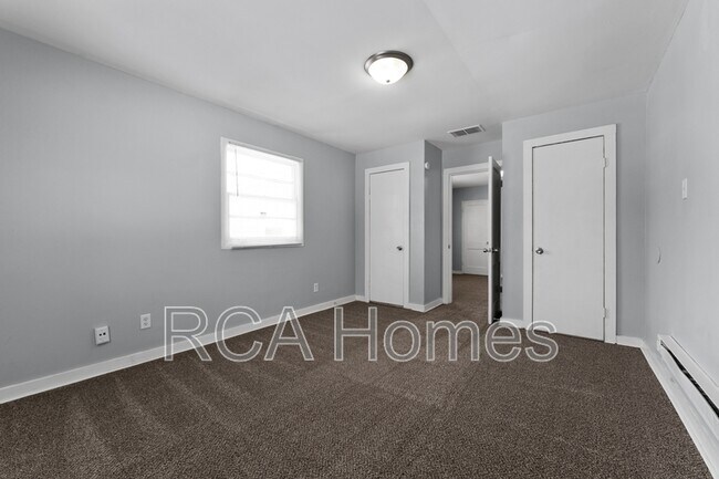 Building Photo - 6262 E 24th St