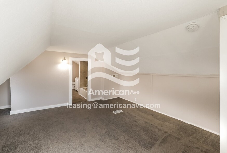 Building Photo - 628 Spruce St