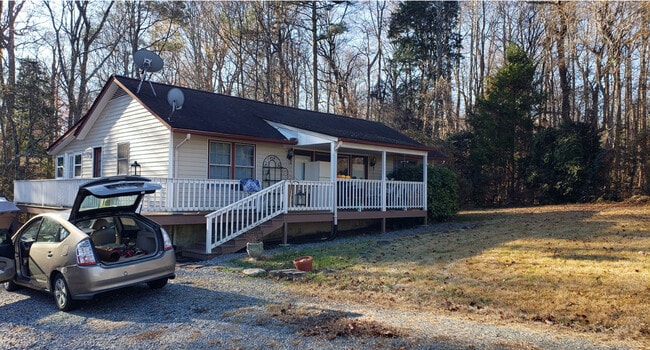 Building Photo - 1222 N Independence Dr