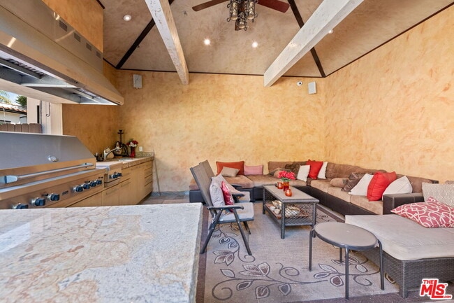 Building Photo - 2023 Parnell Ave