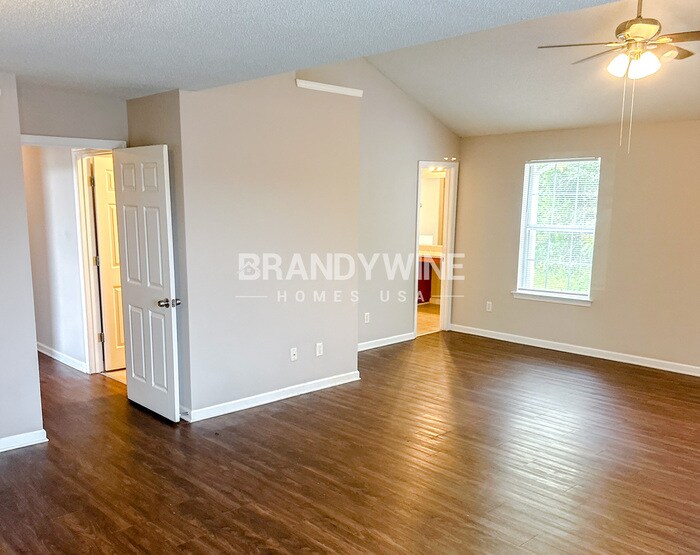Building Photo - 6022 Birdseye Tr