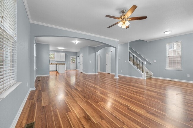 Building Photo - 426 W 28th St