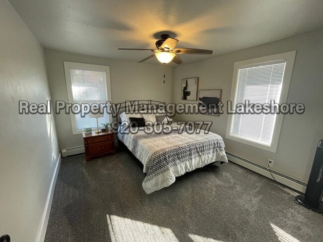 Building Photo - Fully Furnished House - Six or Twelve Mont...