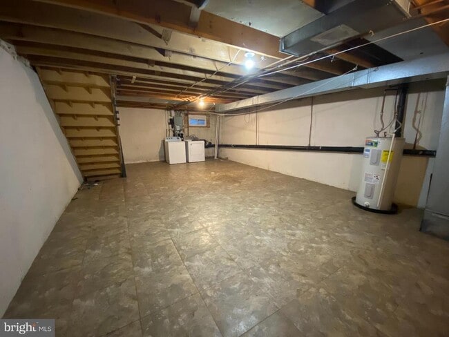 Building Photo - 27 Markel Rd