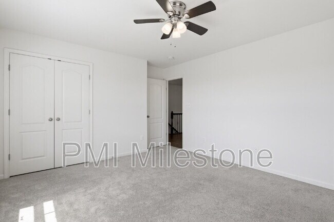 Building Photo - 371 Lookout Mountain Ct