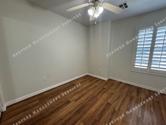 Building Photo - Beautiful 3 Bed + Loft Home in North Phoen...