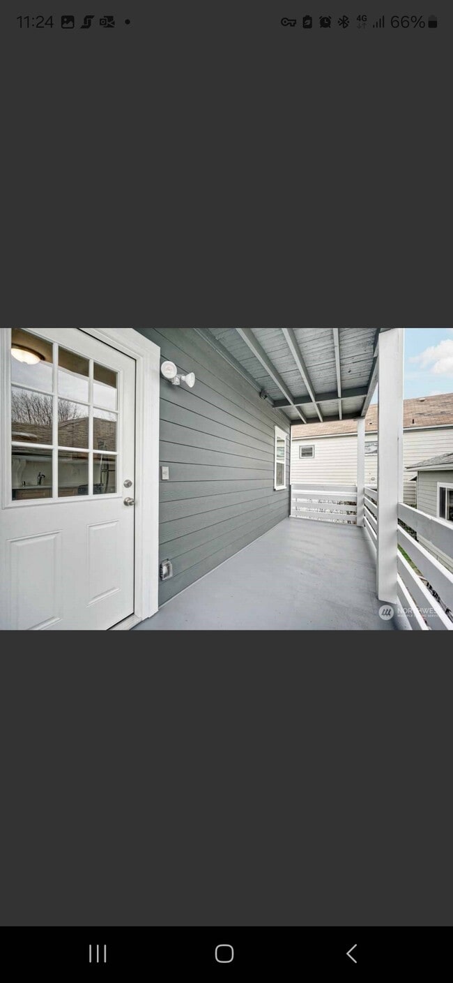 Building Photo - Yakima