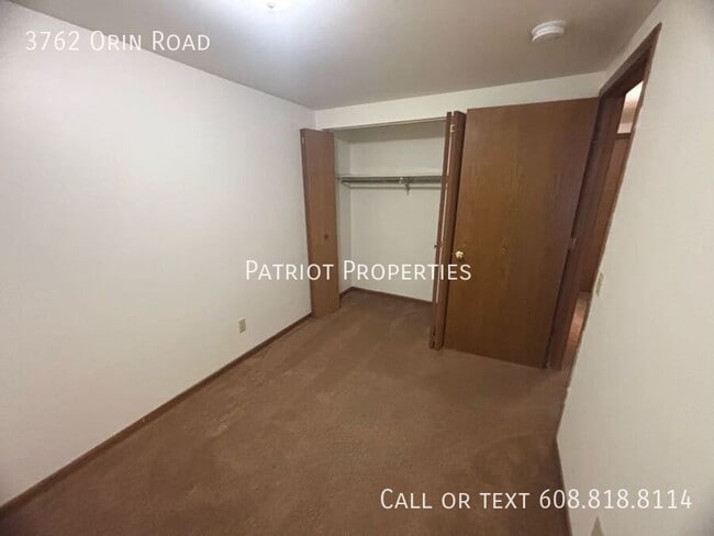 Building Photo - 1 bed/1 bath plus den in Madison, WI!