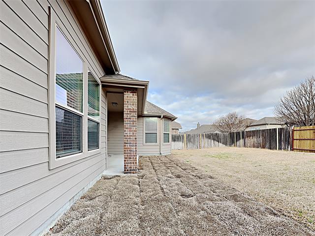 Building Photo - 661 Cattlemans Way