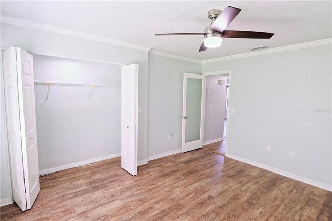 Building Photo - 2450 Heron Terrace