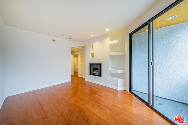 Building Photo - 326 Westminster Ave