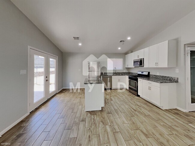 Building Photo - 3 br, 2 bath House - 421 Daffodil Dr