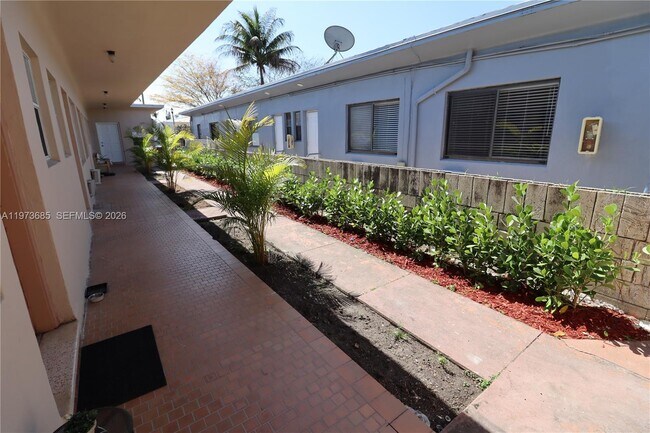 Building Photo - 835 83rd St