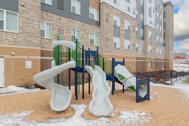 Playground - Decatur Landing I & II