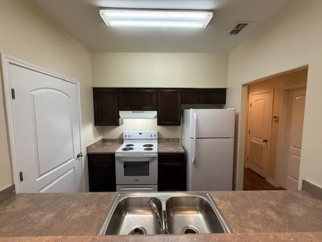 Building Photo - 1204 E Lyon St