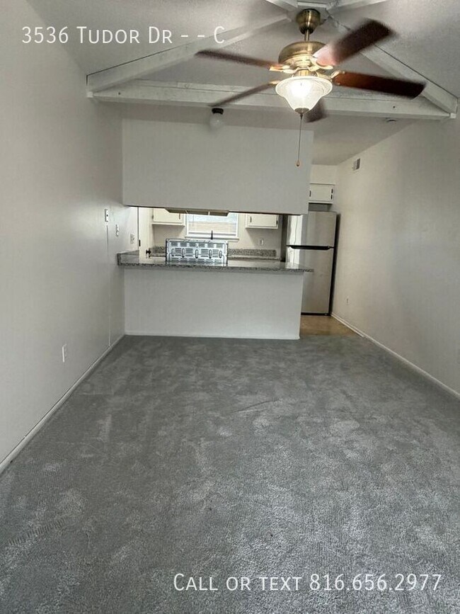 Building Photo - 3536 Tudor Dr