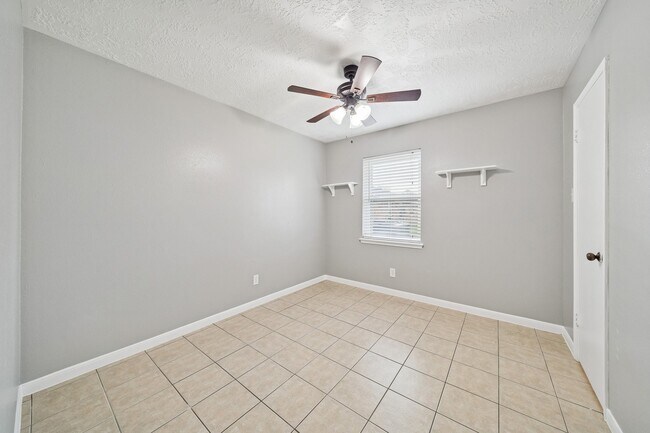 Building Photo - 3908 Colorado Ave