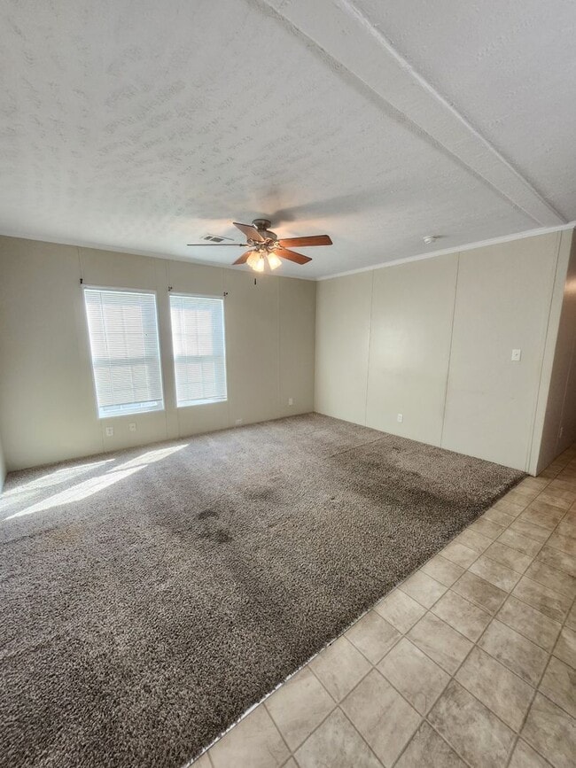 Building Photo - 811 N D St