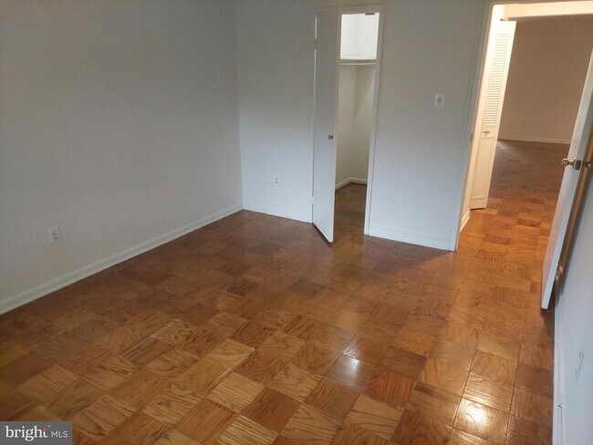 Building Photo - 10400 Rockville Pike