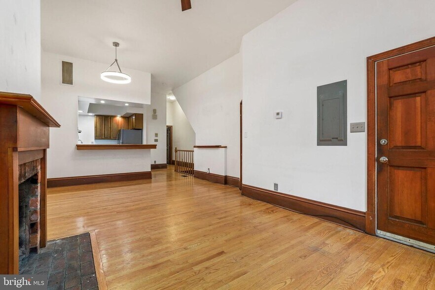 Building Photo - 1331 T St NW