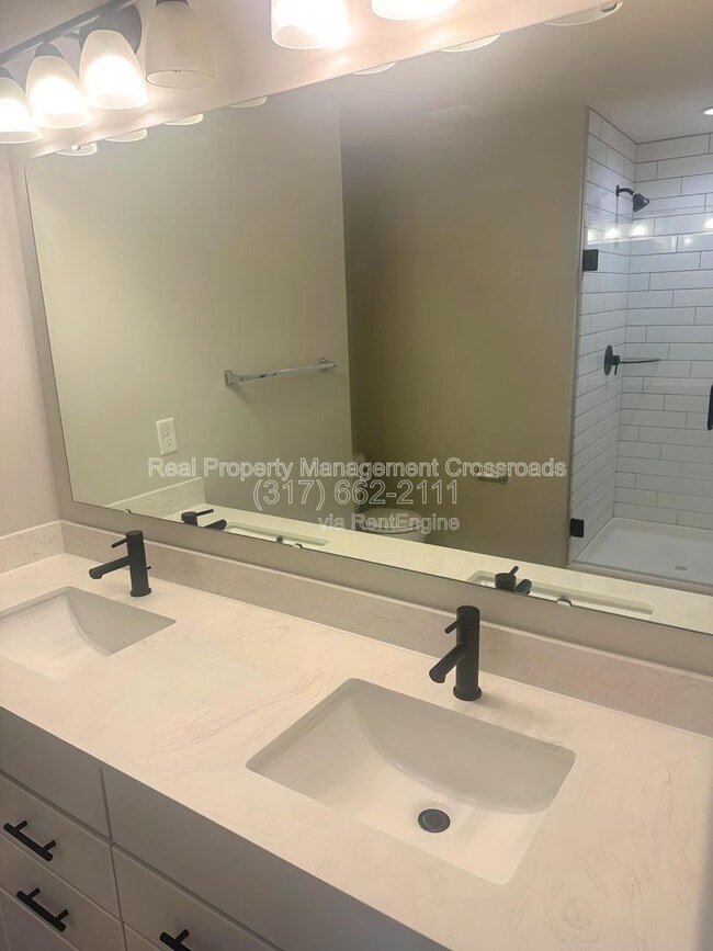 Building Photo - 2934 W New York St