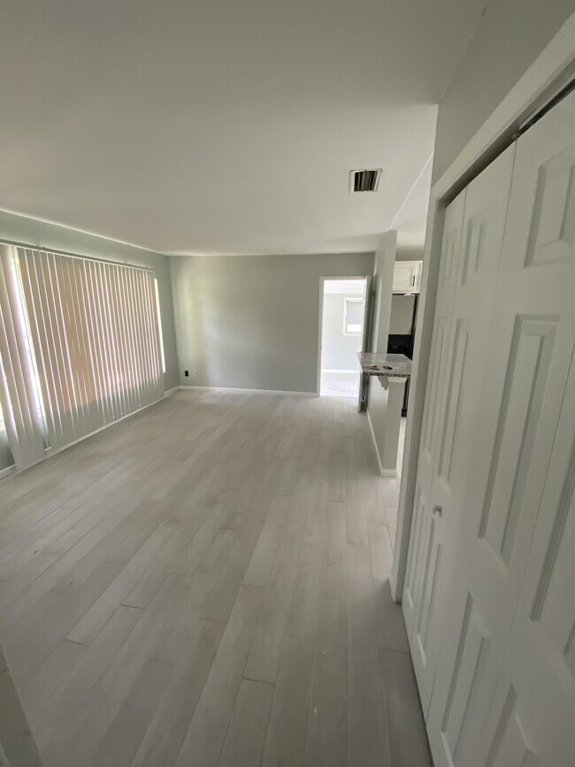 Building Photo - 2461 Quail Ave