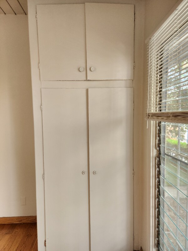 Building Photo - 1909 Beachwood Dr