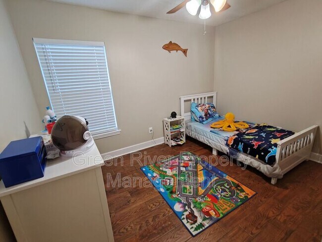 Building Photo - 1505 Majestic View Ln