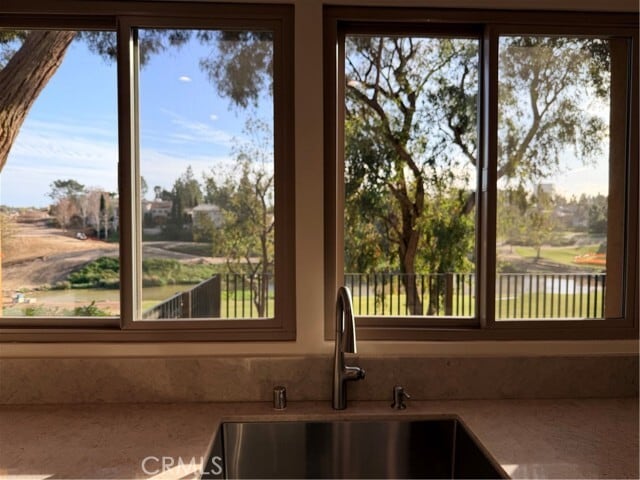 Building Photo - 705 Bay Hill Dr