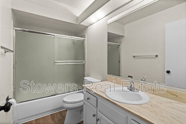 Building Photo - 433 Garden Creek Pl