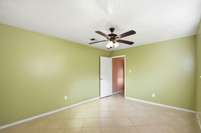 Building Photo - 11418 Hendon Ln