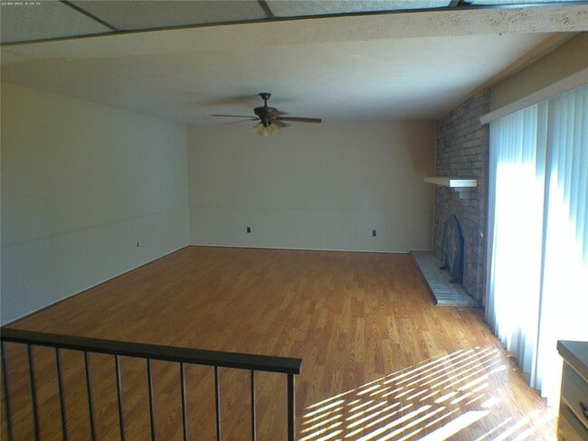 Building Photo - 15823 Ironside Hill Dr