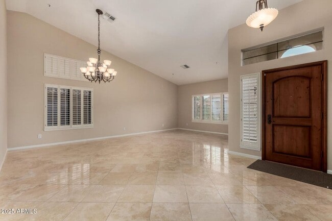 Building Photo - 4 Bedroom 2 Bathroom Scottsdale Ranch Home