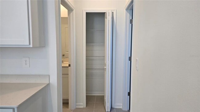 Building Photo - 2159 Chris Dr