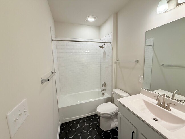 Building Photo - 2435 Ownby Ln