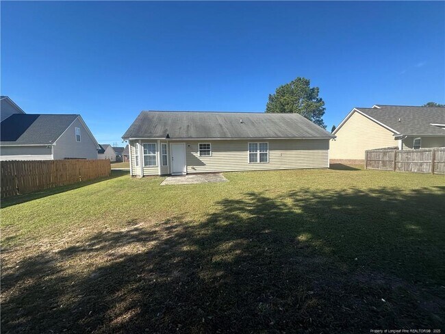 Building Photo - 5724 Crepe Myrtle Dr