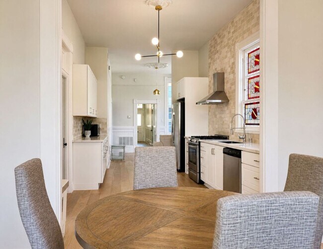 Building Photo - Timeless Character. Modern Lifestyle. Unbeatable Location.