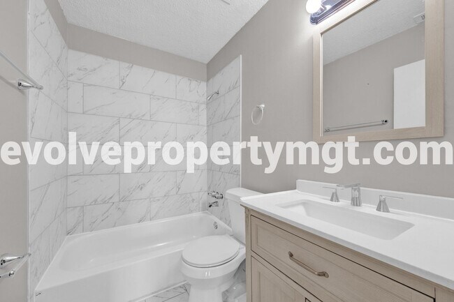 Building Photo - 3455 Pruett Ct