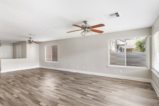 Building Photo - 18906 Atasca Oaks Dr