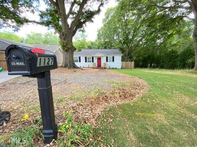 Primary Photo - 1127 Dobbs Dr SE