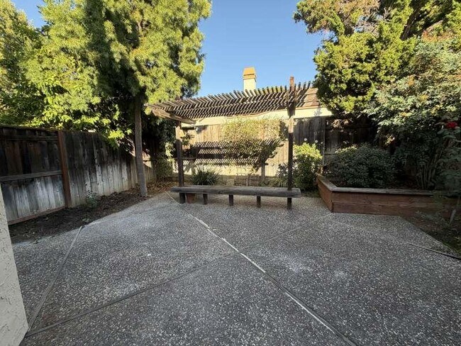 Building Photo - 4709 Malero Pl