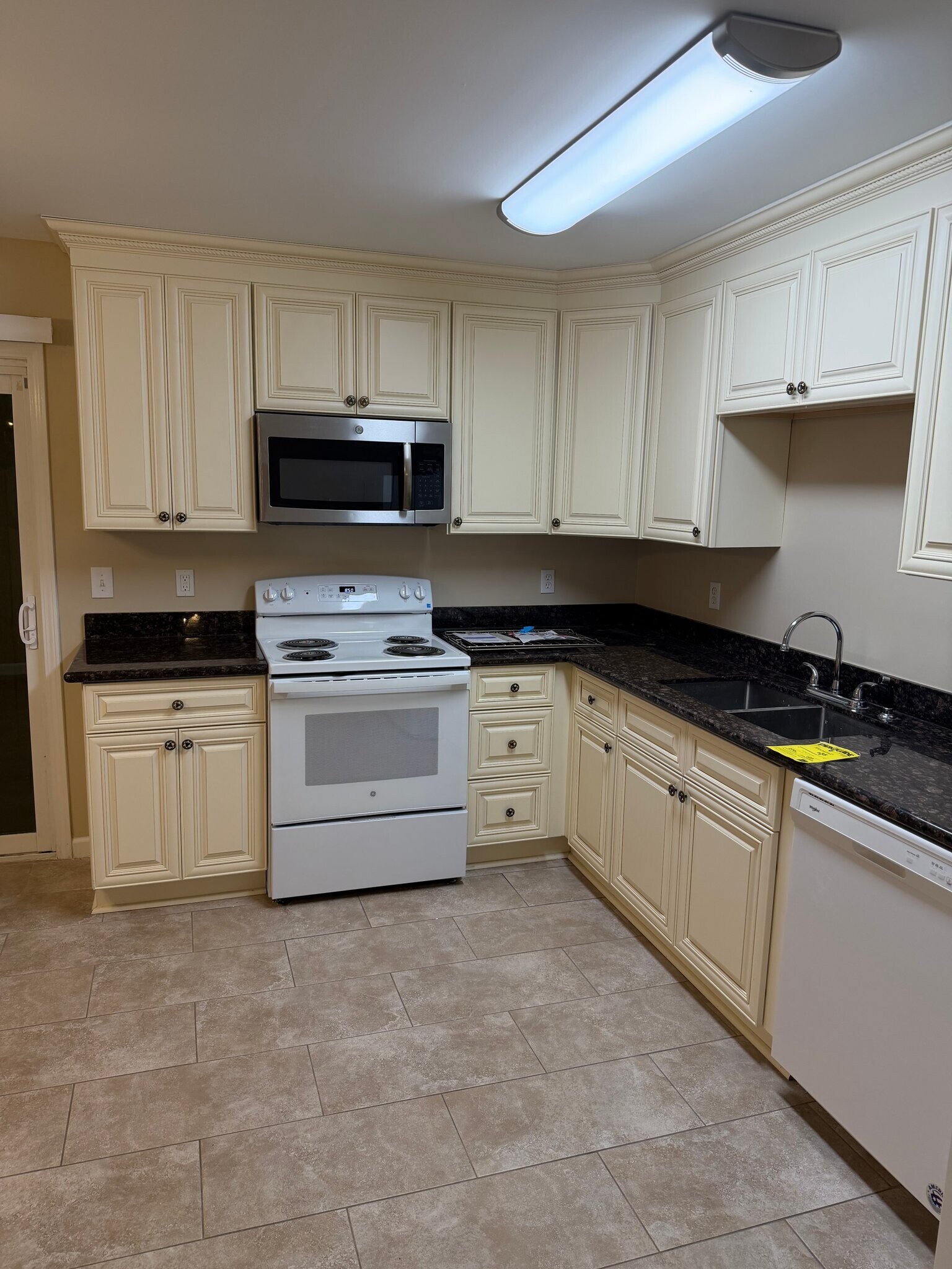 Building Photo - 4832 Finch St