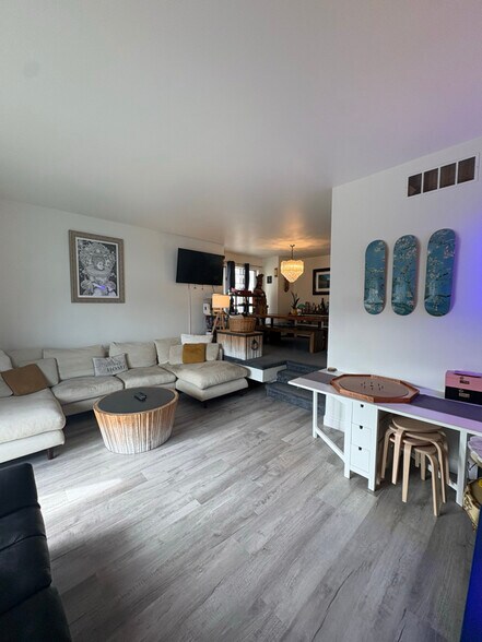 Building Photo - 3914 South Blvd