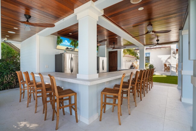 Building Photo - 19471 Harbor Rd S