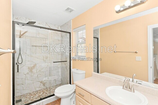 Building Photo - 463 Thistle Cove