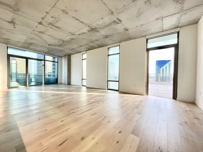 Building Photo - 1801 N Pearl St