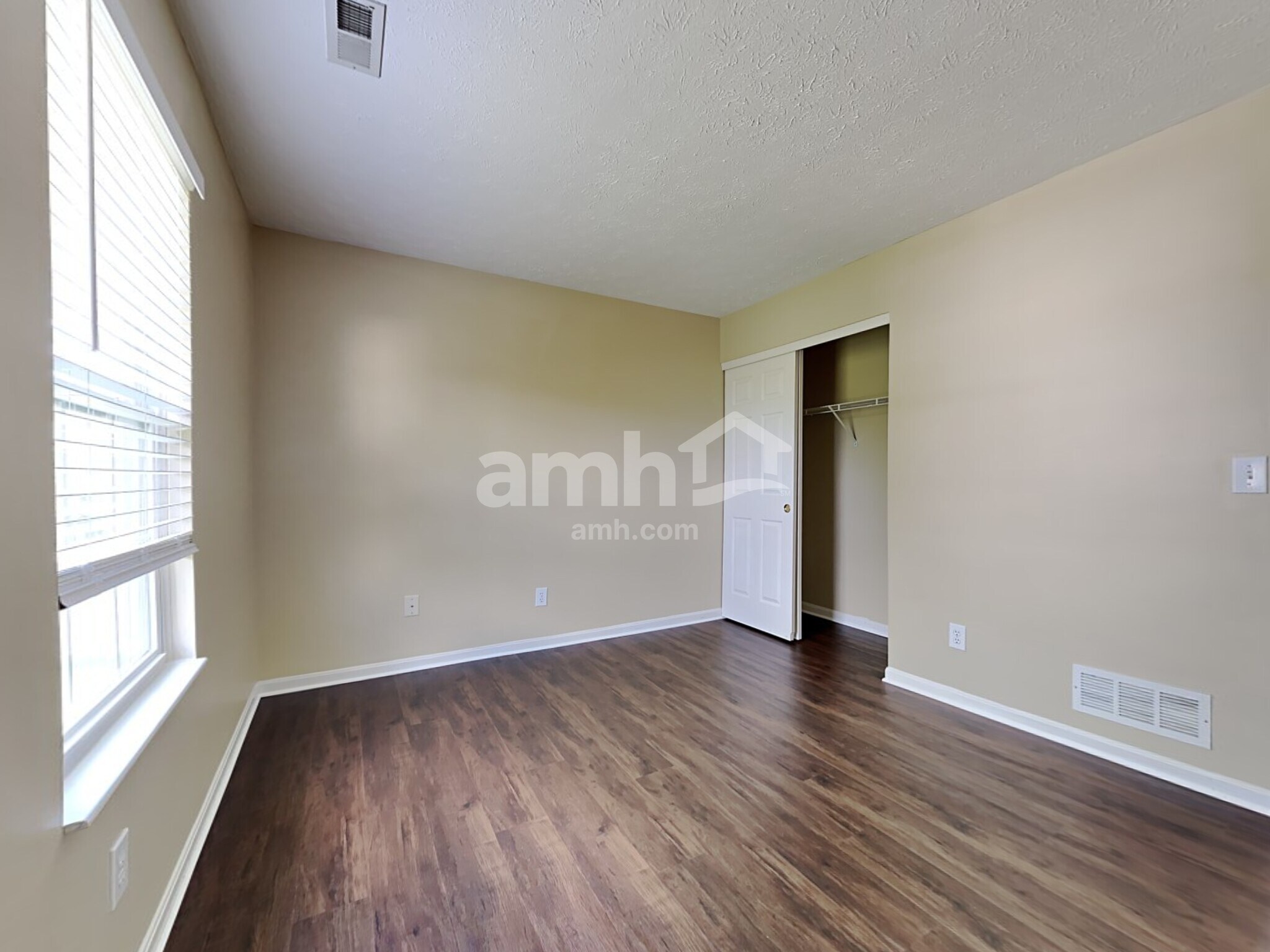 Building Photo - 7316 Pebble Crk