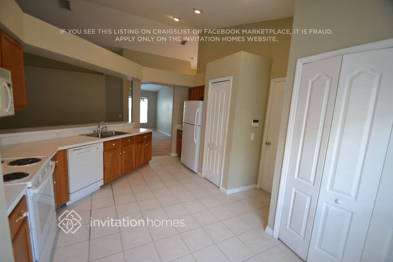 Building Photo - 12523 Lake Vista Dr