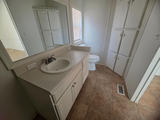 Building Photo - 1502 N 180th Dr