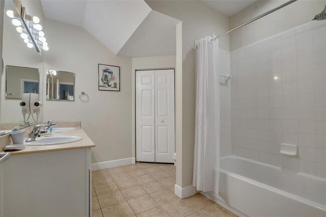 Building Photo - 2960 Lucayan Harbour Cir